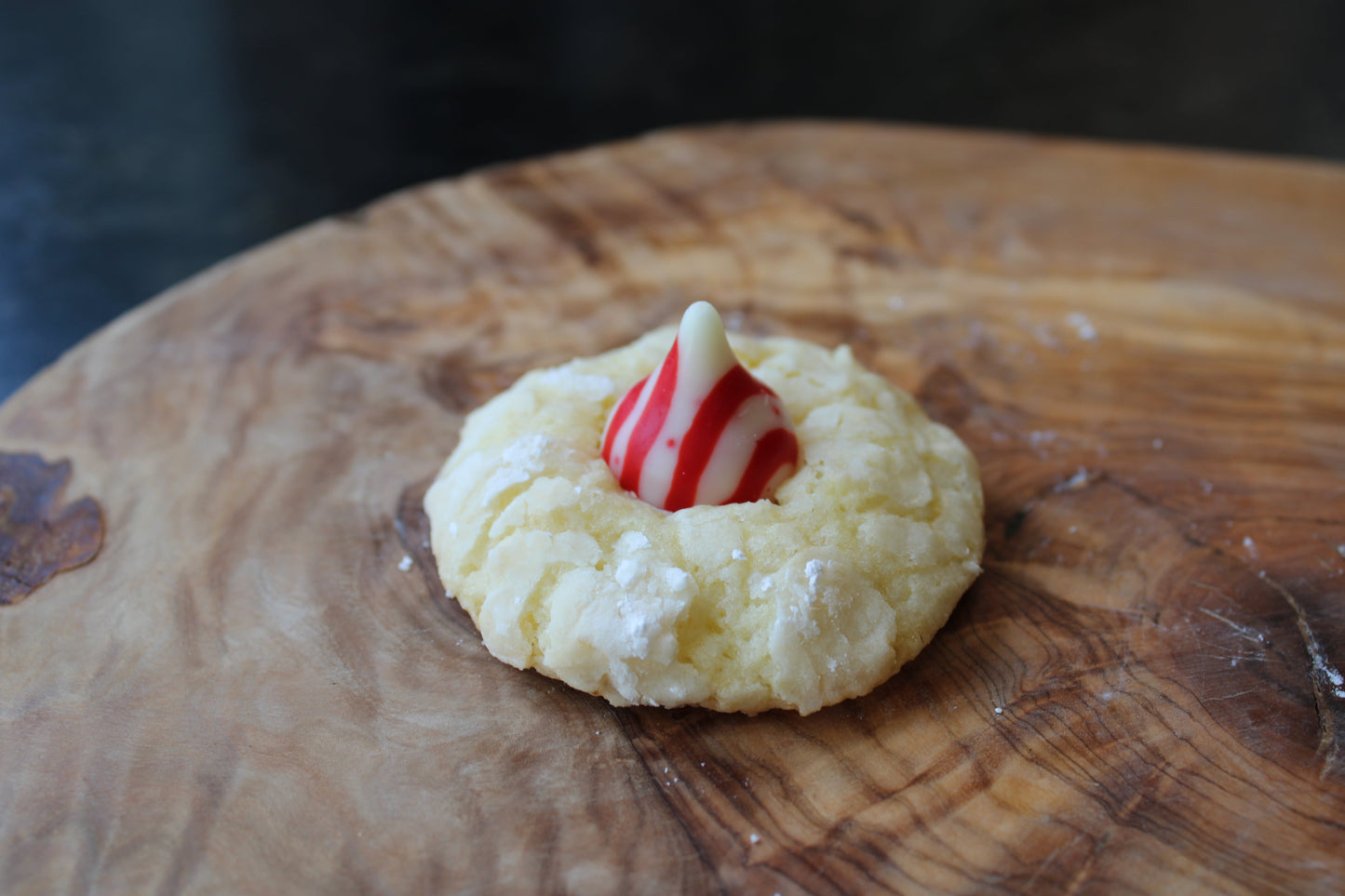 Coconut Cream Crinkle Cookie (12 pack)